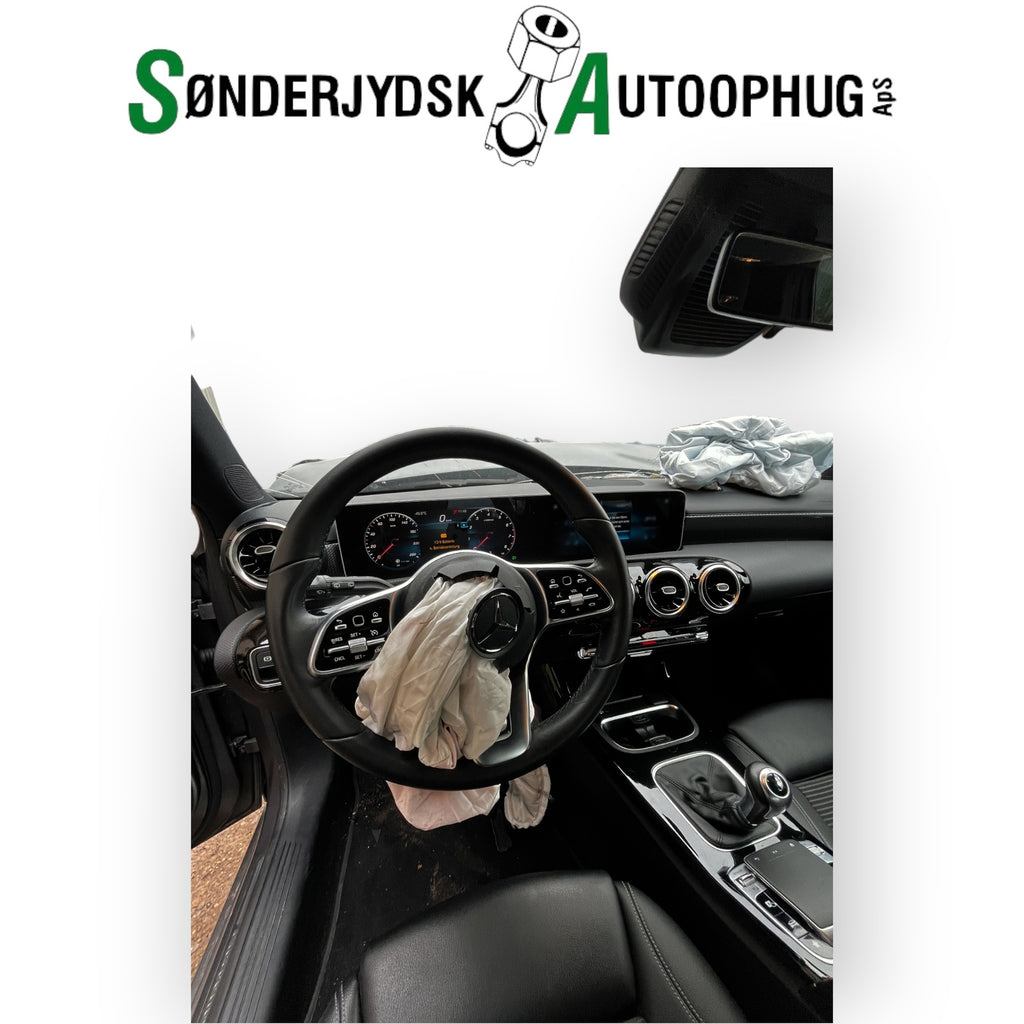 Mercedes-Benz Mercedes A W177 Pluk-Selv-Bil Med OEM Nr. Ophugger Fra Mercedes-Benz Ophugger