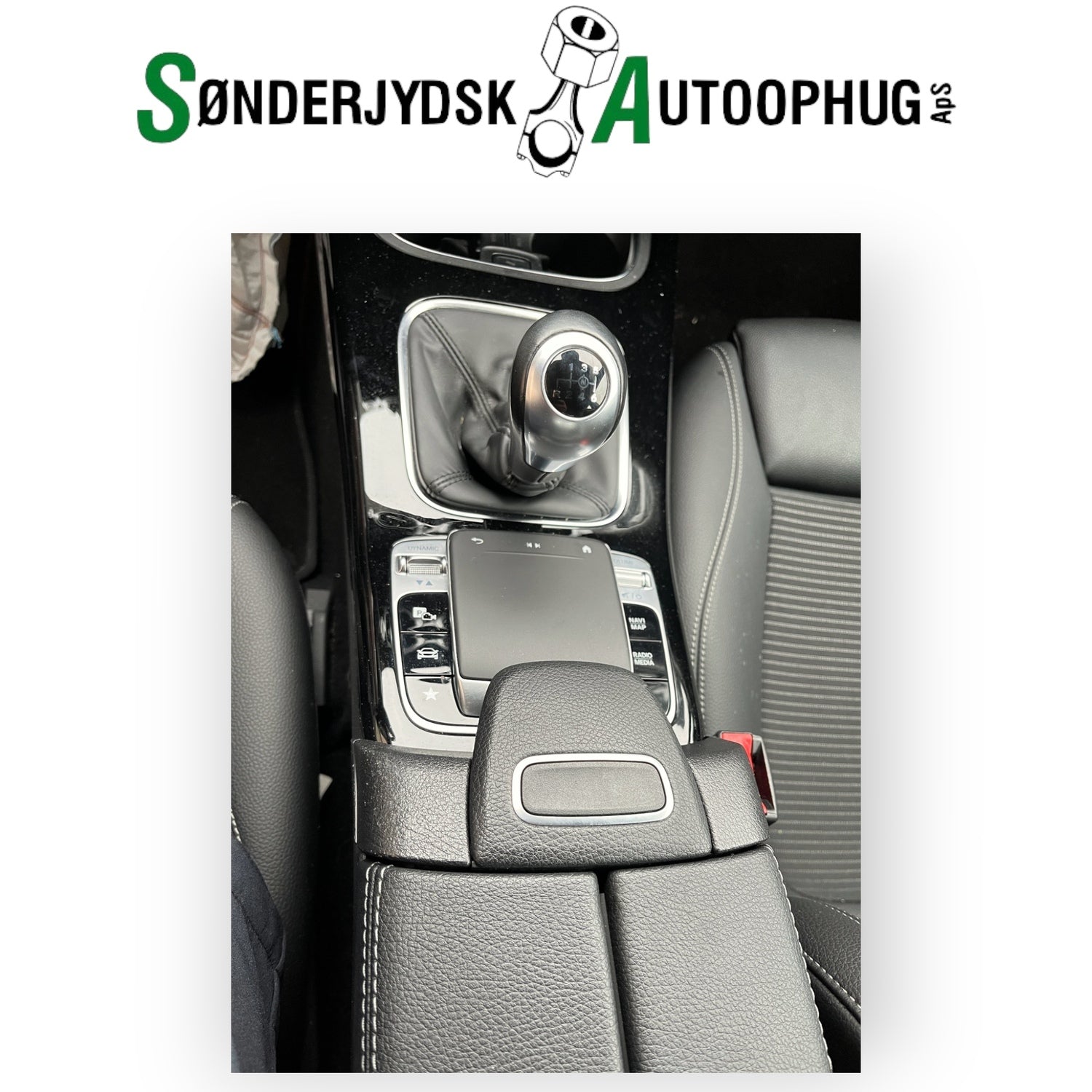 Mercedes-Benz A-W177 Pluk-Selv-Bil Med OEM Nr. Ophugger Fra Mercedes-Benz Ophugger