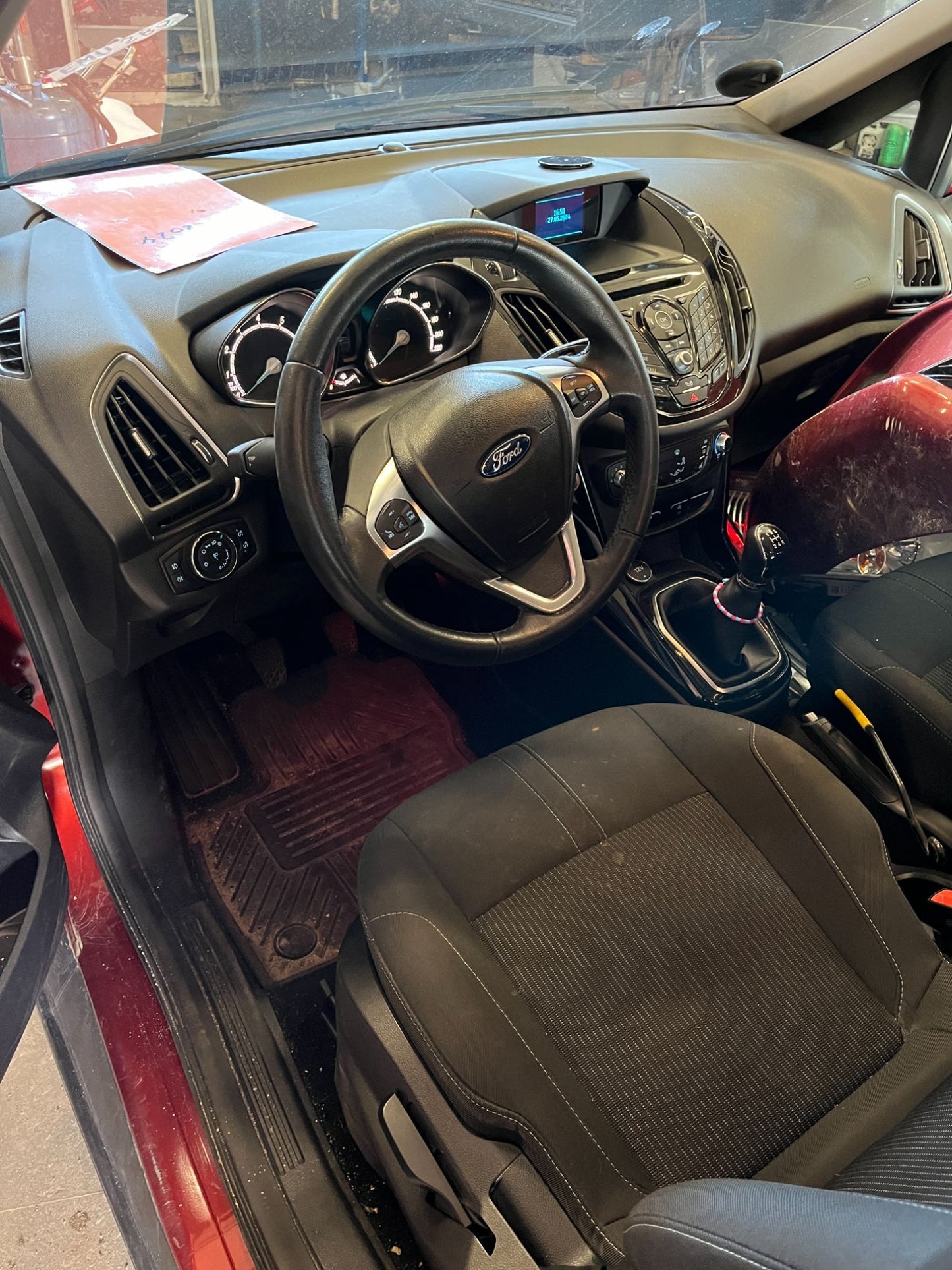 Ford B‑Max Pluk-Selv-Bil Med OEM Nr. Ophugger Fra Ford Ophugger