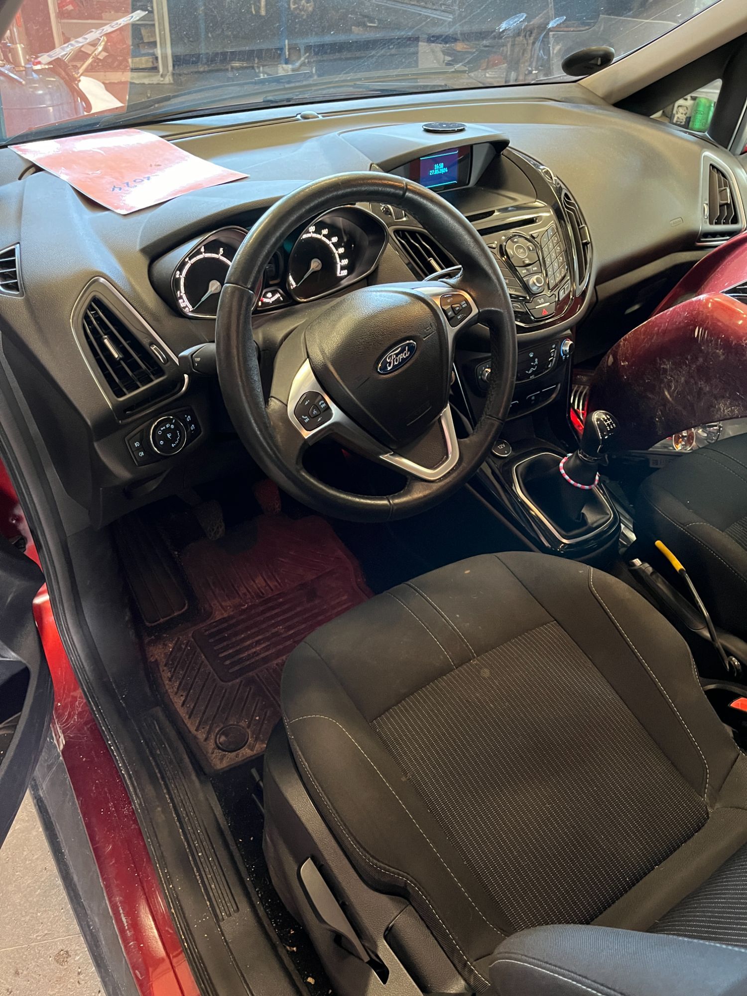 Ford B‑Max Pluk-Selv-Bil Med OEM Nr. Ophugger Fra Ford Ophugger