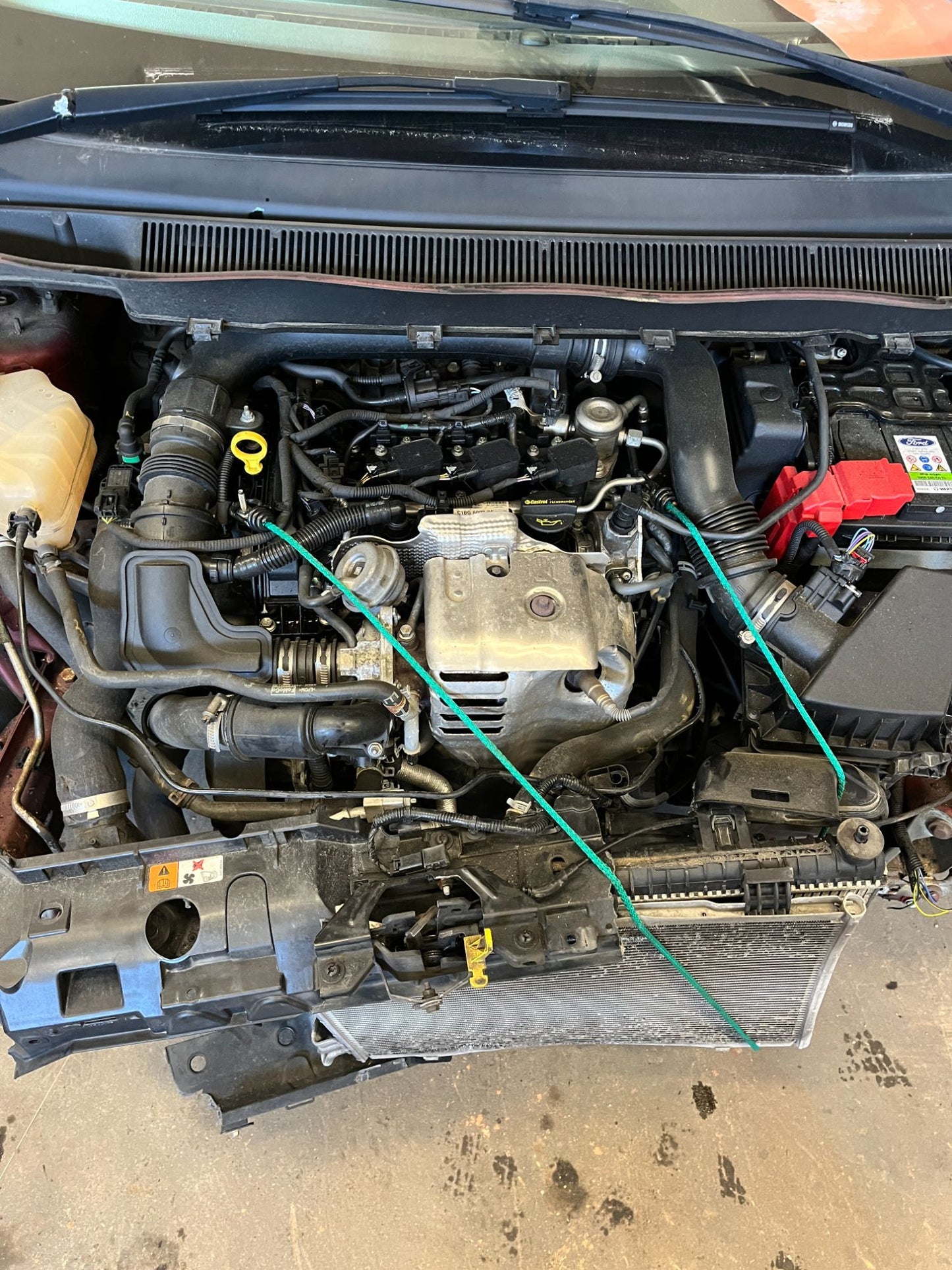 Ford B‑Max Pluk-Selv-Bil Med OEM Nr. Ophugger Fra Ford Ophugger