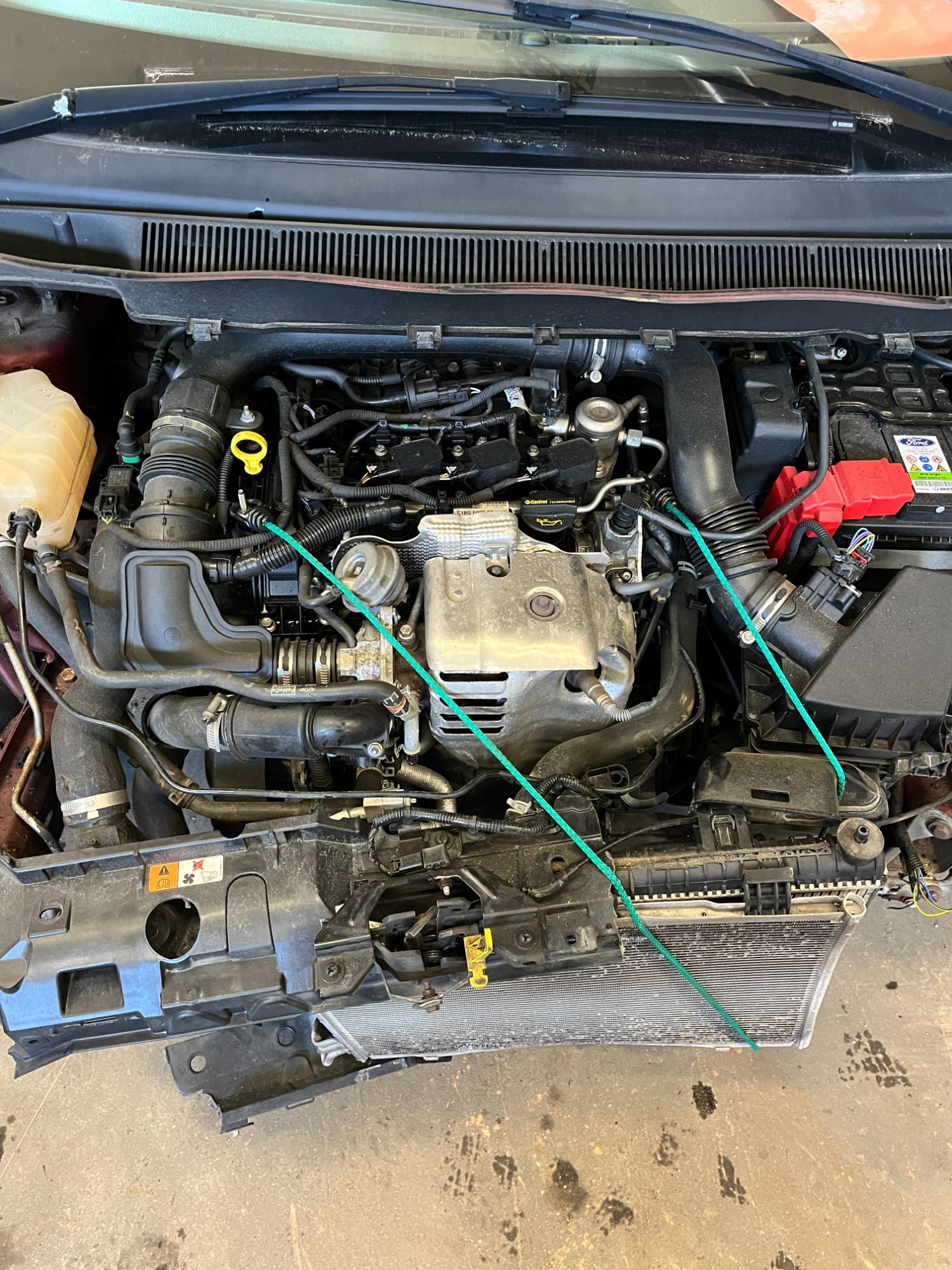 Ford B‑Max Pluk-Selv-Bil Med OEM Nr. Ophugger Fra Ford Ophugger