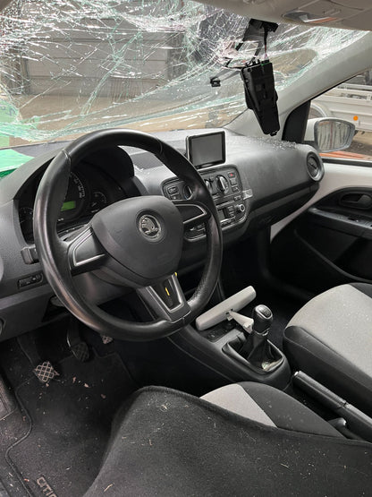 Skoda Citigo Pluk-Selv-Bil Med OEM Nr. Ophugger Fra Skoda Ophugger