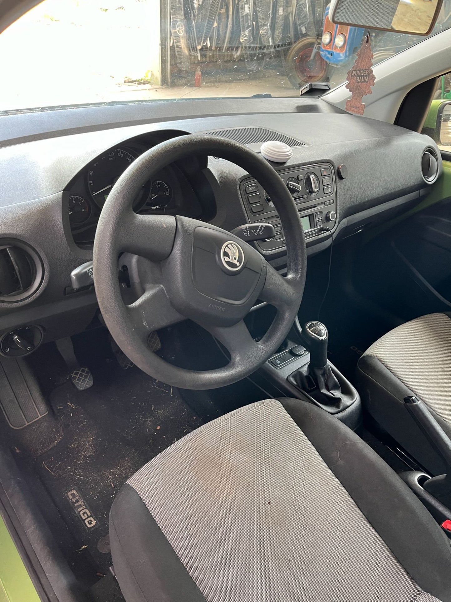 Skoda Citigo Pluk-Selv-Bil Med OEM Nr. Ophugger Fra Skoda Ophugger