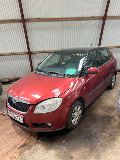 Skoda Fabia Pluk-Selv-Bil Med OEM Nr. Ophugger Fra Skoda Ophugger