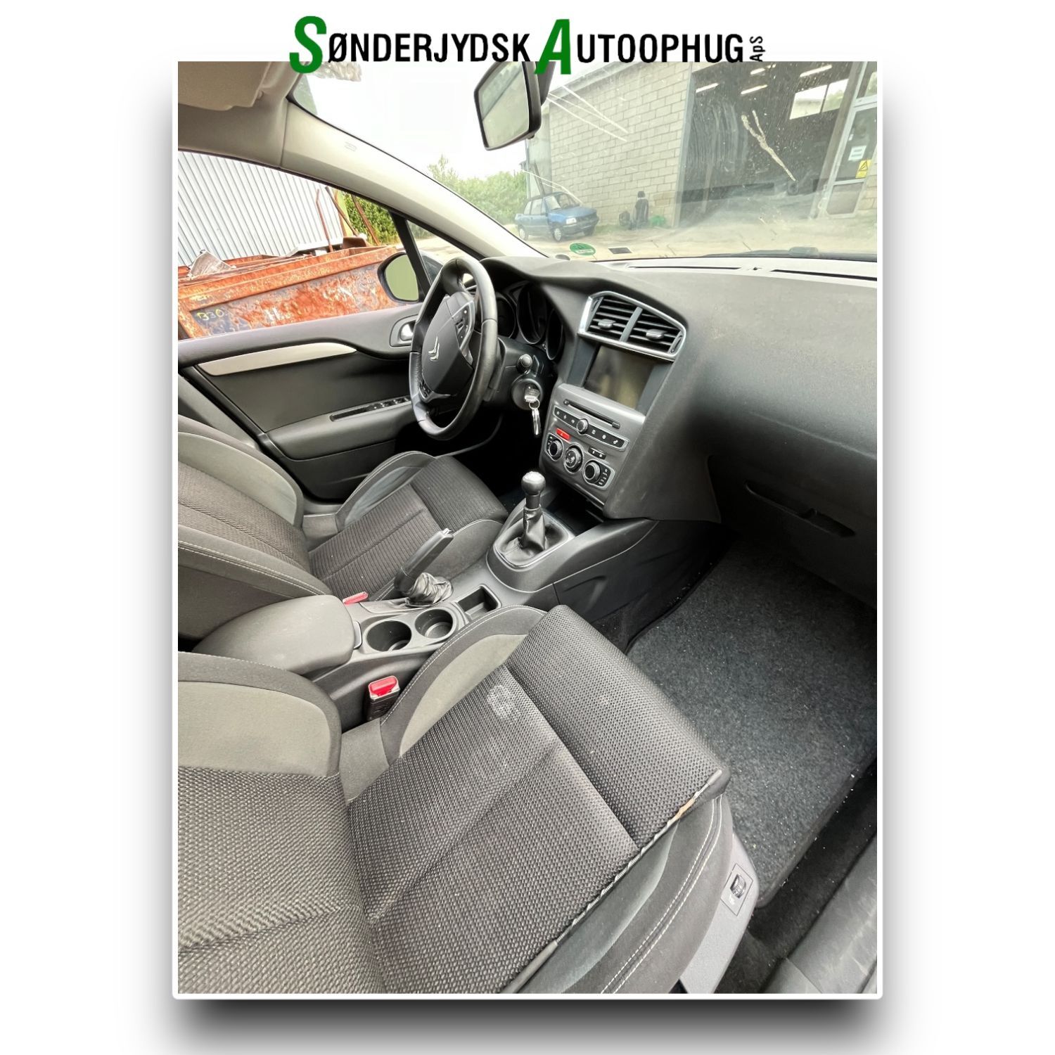 Citroen C4 II Pluk-Selv-Bil Med OEM Nr. Ophugger Fra Citroen Ophugger