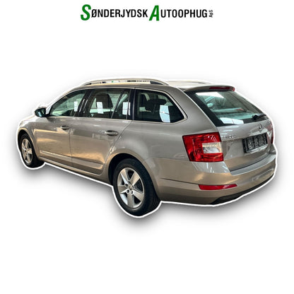 Skoda Octavia Pluk-Selv-Bil Med OEM Nr. Ophugger Fra Skoda Ophugger