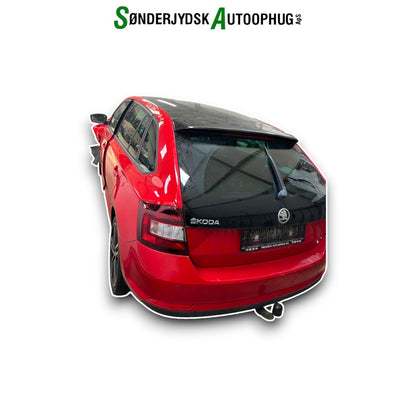 Skoda Rapid Pluk-Selv-Bil Med OEM Nr. Ophugger Fra Skoda Ophugger