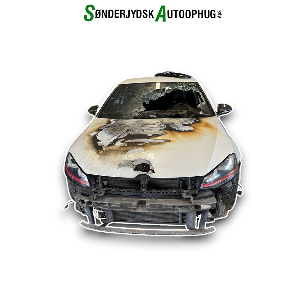 VW Golf 7 Au Pluk-Selv-Bil Med OEM Nr. GTIPERFORMANCE Fra VW Ophugger
