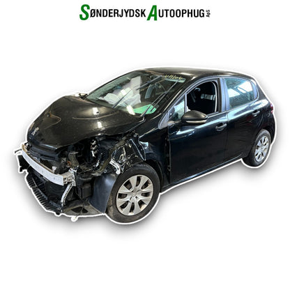 Peugeot 208 Pluk-Selv-Bil Med OEM Nr. Ophugger Fra Peugeot Ophugger