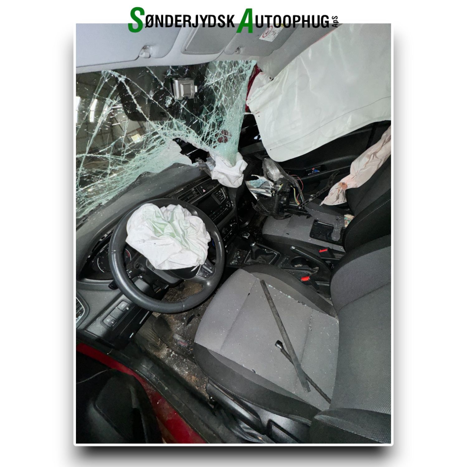 Hyundai I20 NL Pluk-Selv-Bil Med OEM Nr. Ophugger Fra Hyundai Ophugger