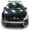 Peugeot 208 Pluk-Selv-Bil Med OEM Nr. Ophugger Fra Peugeot Ophugger