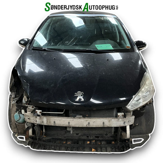 Peugeot 208 Pluk-Selv-Bil Med OEM Nr. Ophugger Fra Peugeot Ophugger