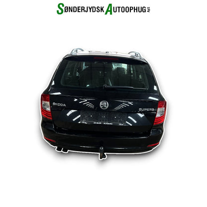 Skoda Superb Pluk-Selv-Bil Med OEM Nr. Ophugger Fra Skoda Ophugger