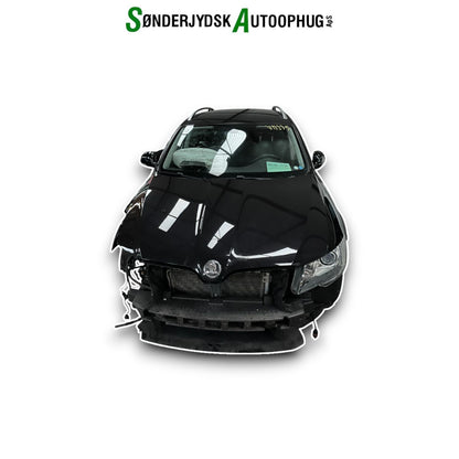 Skoda Superb Pluk-Selv-Bil Med OEM Nr. Ophugger Fra Skoda Ophugger