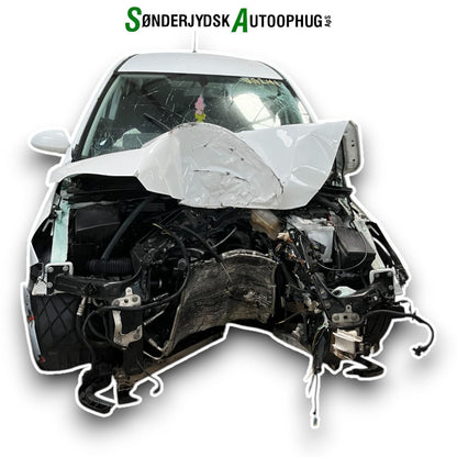 Opel Corsa E Pluk-Selv-Bil Med OEM Nr. Ophugger Fra Opel Ophugger