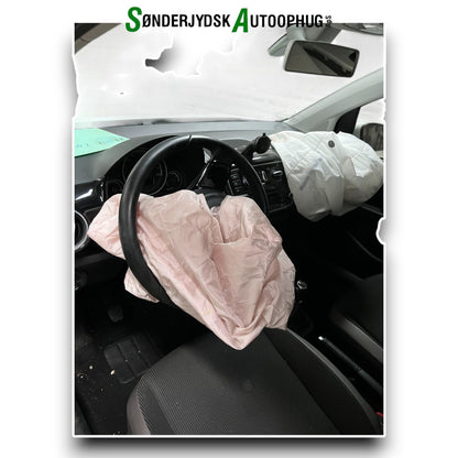 VW UP Pluk-Selv-Bil Med OEM Nr. Ophugger Fra VW Ophugger