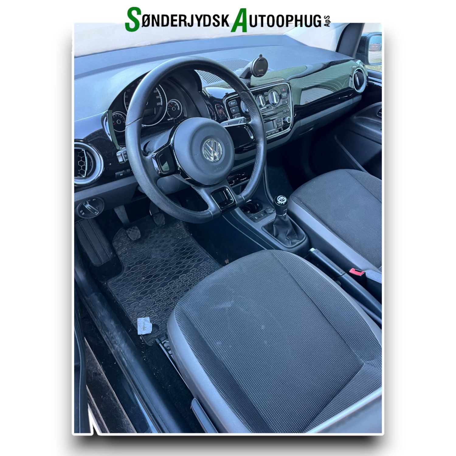 VW UP Pluk-Selv-Bil Med OEM Nr. Ophugger Fra VW Ophugger