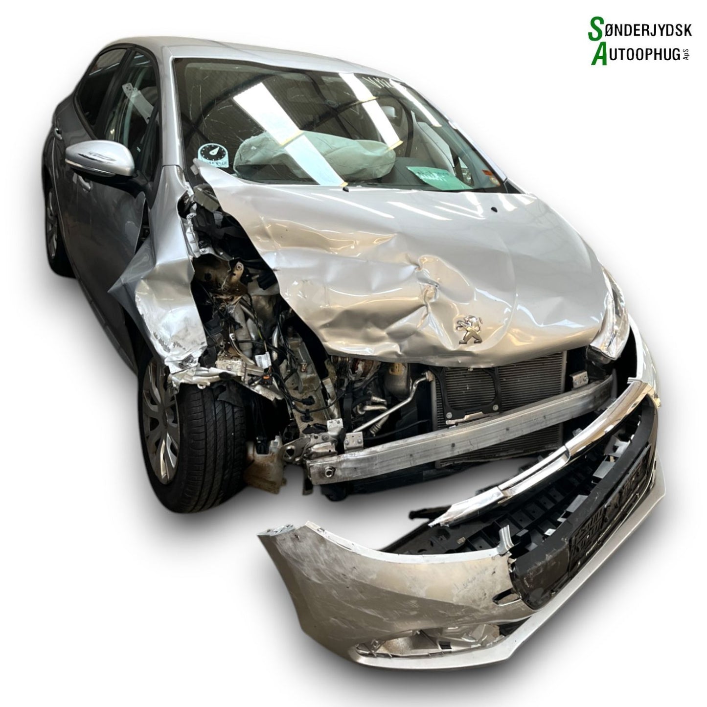 Peugeot 208 Pluk-Selv-Bil Med OEM Nr. Ophugger Fra Peugeot Ophugger