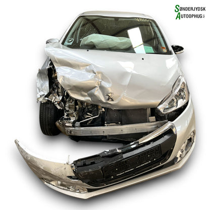 Peugeot 208 Pluk-Selv-Bil Med OEM Nr. Ophugger Fra Peugeot Ophugger