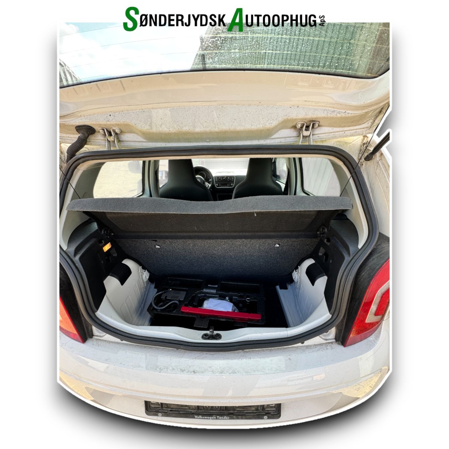 VW UP Pluk-Selv-Bil Med OEM Nr. Ophugger Fra VW Ophugger