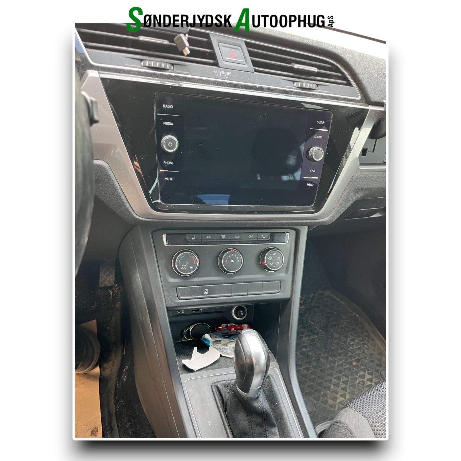 VW Touran 5T Pluk-Selv-Bil Med OEM Nr. Ophugger Fra VW Ophugger