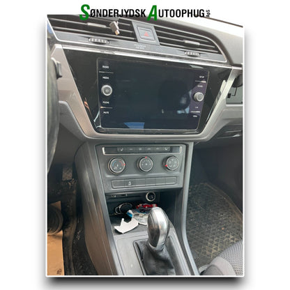 VW Touran 5T Pluk-Selv-Bil Med OEM Nr. Ophugger Fra VW Ophugger