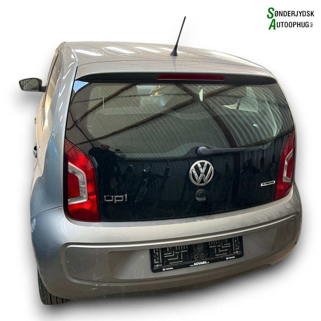 VW Up Pluk-Selv-Bil Med OEM Nr. Ophugger Fra VW Ophugger