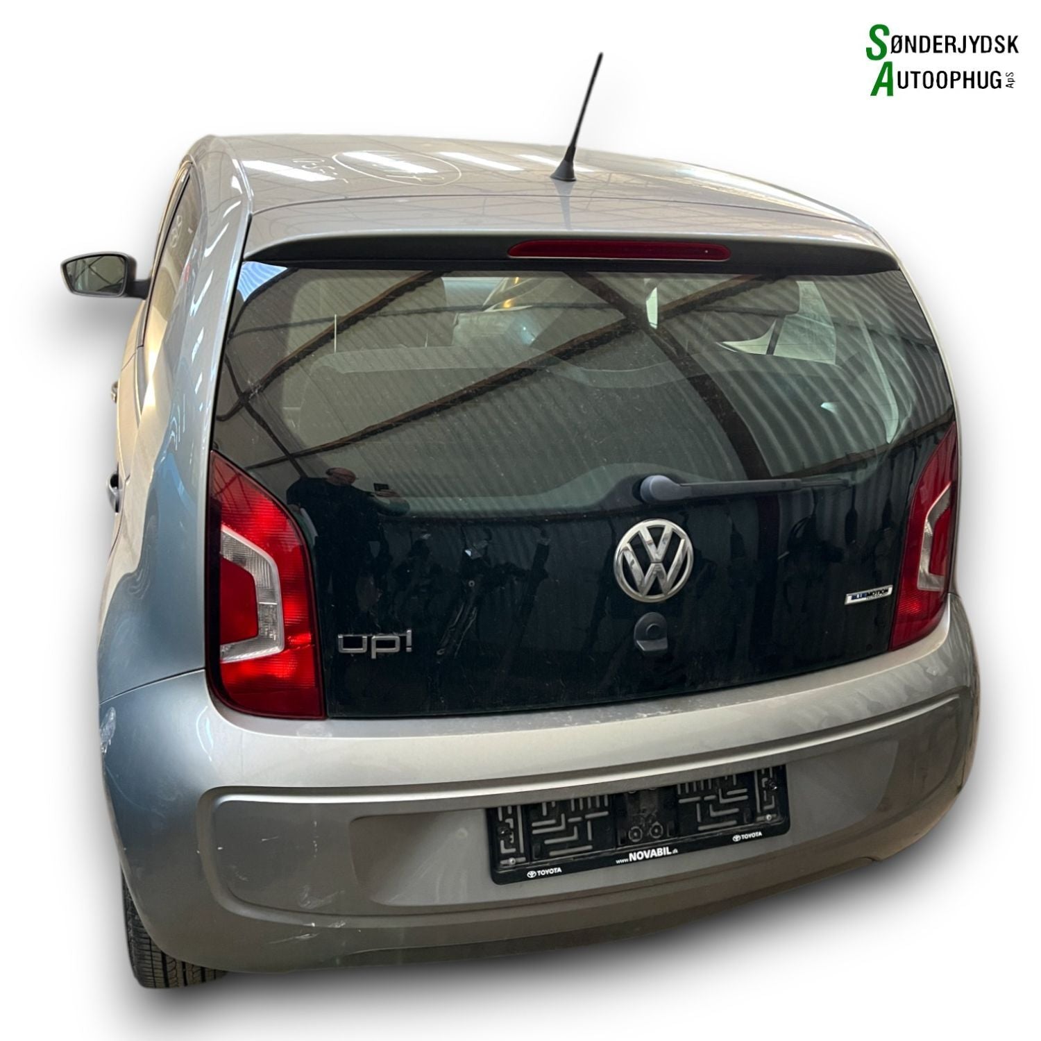 VW Up Pluk-Selv-Bil Med OEM Nr. Ophugger Fra VW Ophugger
