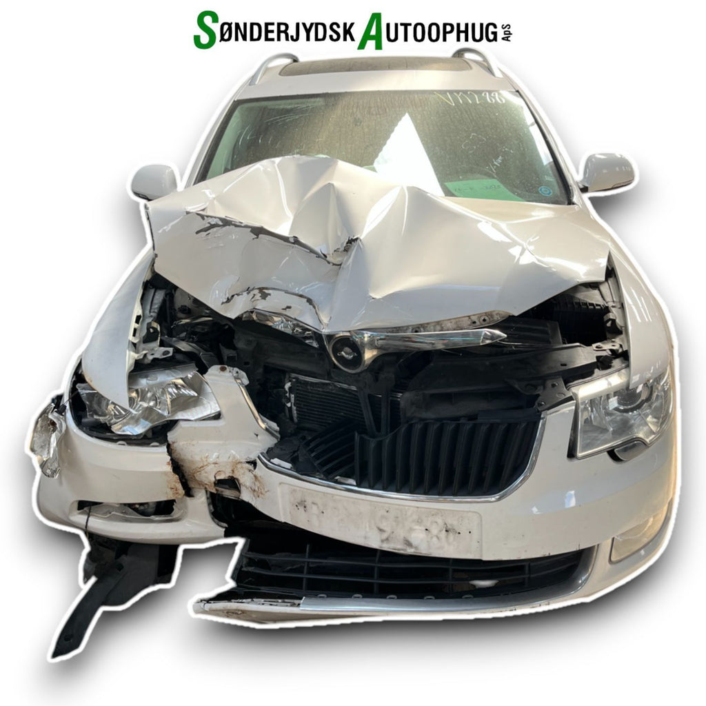 Skoda Superb Pluk-Selv-Bil Med OEM Nr. Ophugger Fra Skoda Ophugger