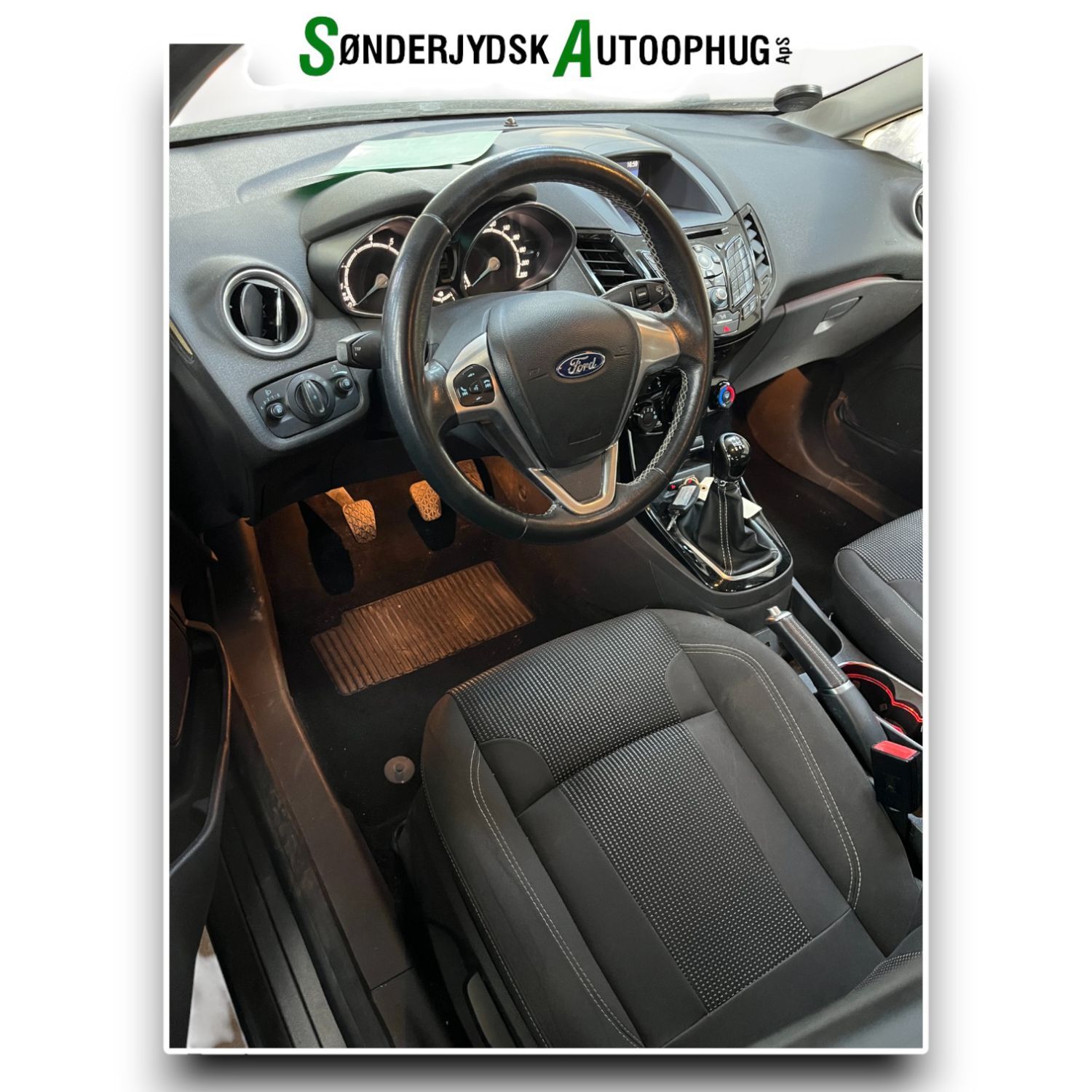 Ford Fiesta 7 Pluk-Selv-Bil Med OEM Nr. Ophugger Fra Ford Ophugger