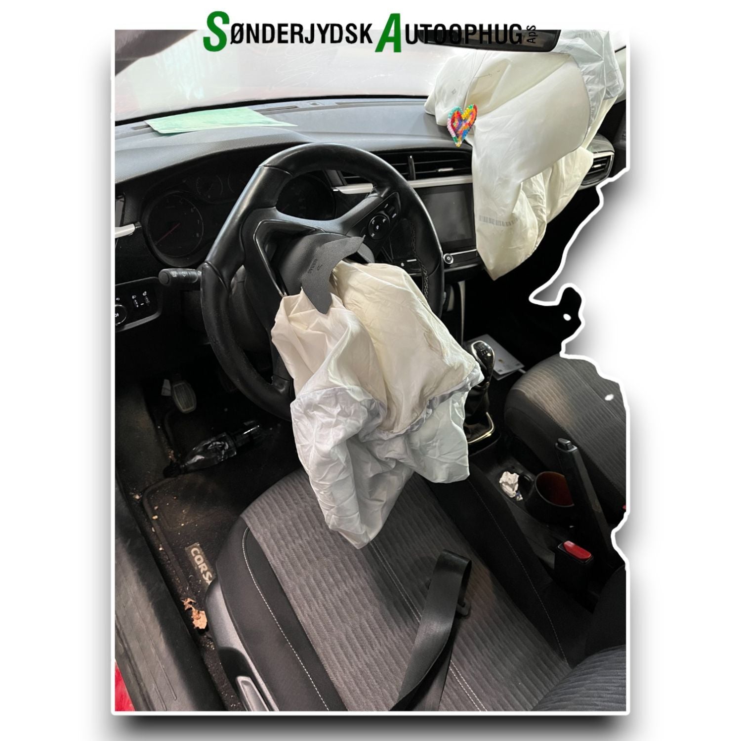 Opel Corsa F Pluk-Selv-Bil Med OEM Nr. Ophugger Fra Opel Ophugger