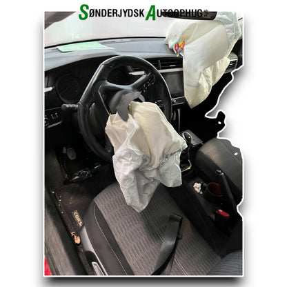 Opel Corsa F Pluk-Selv-Bil Med OEM Nr. Ophugger Fra Opel Ophugger