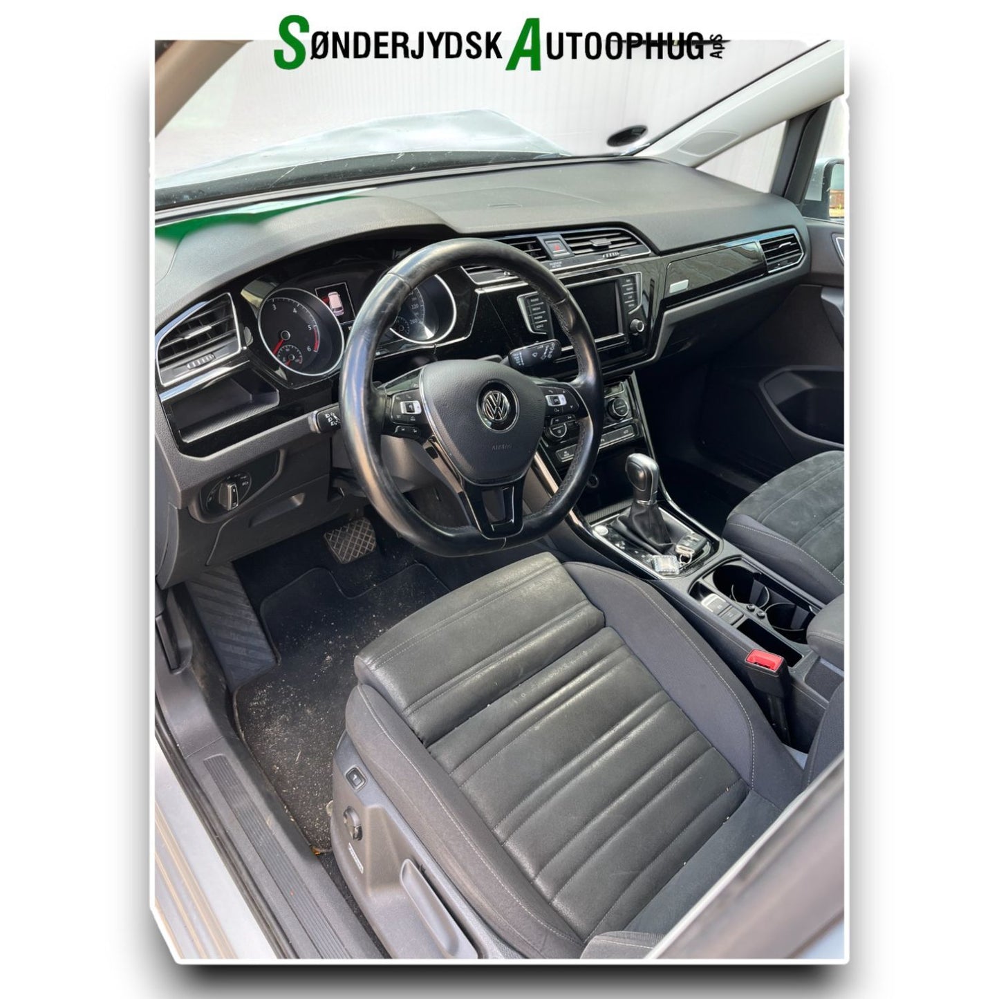 VW Touran 5T Pluk-Selv-Bil Med OEM Nr. Ophugger Fra VW Ophugger