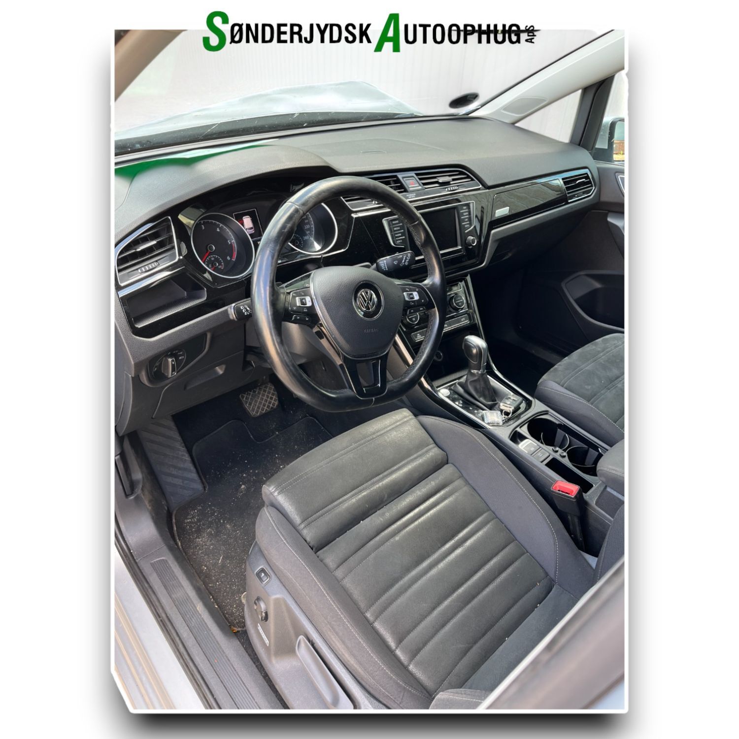 VW Touran 5T Pluk-Selv-Bil Med OEM Nr. Ophugger Fra VW Ophugger