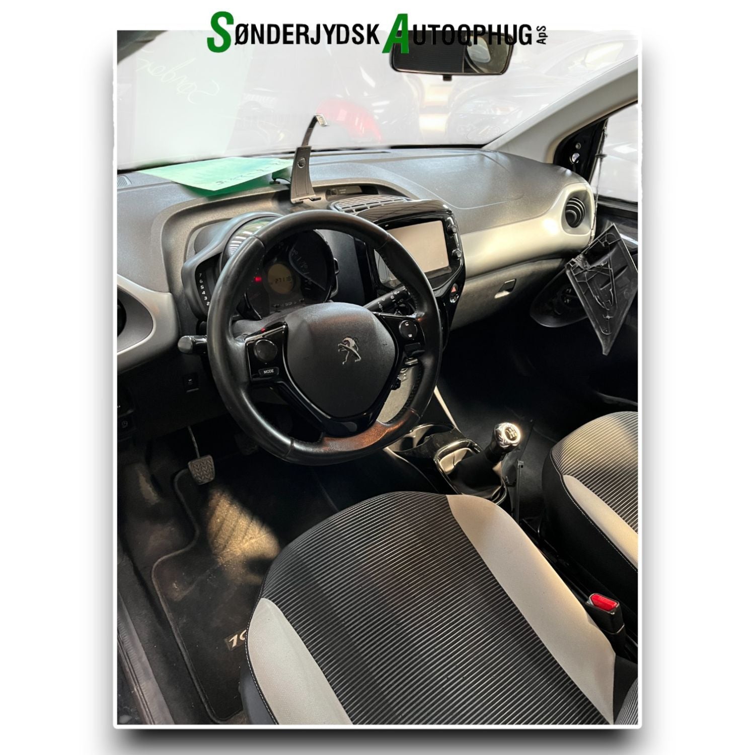 Peugeot 108 Pluk-Selv-Bil Med OEM Nr. Ophugger Fra Peugeot Ophugger