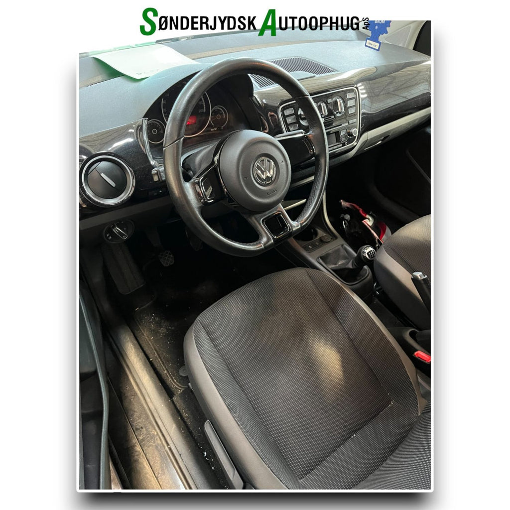 VW Up Pluk-Selv-Bil Med OEM Nr. Ophugger Fra VW Ophugger