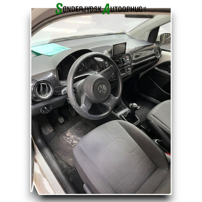 VW UP Pluk-Selv-Bil Med OEM Nr. Ophugger Fra VW Ophugger