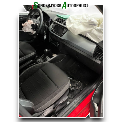 Skoda Fabia Pluk-Selv-Bil Med OEM Nr. Ophugger Fra Skoda Ophugger