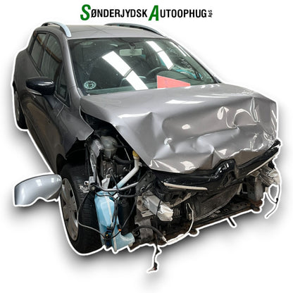 Renault Clio 4 Pluk-Selv-Bil Med OEM Nr. Ophugger Fra Renault Ophugger