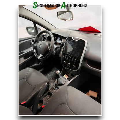 Renault Clio 4 Pluk-Selv-Bil Med OEM Nr. Ophugger Fra Renault Ophugger