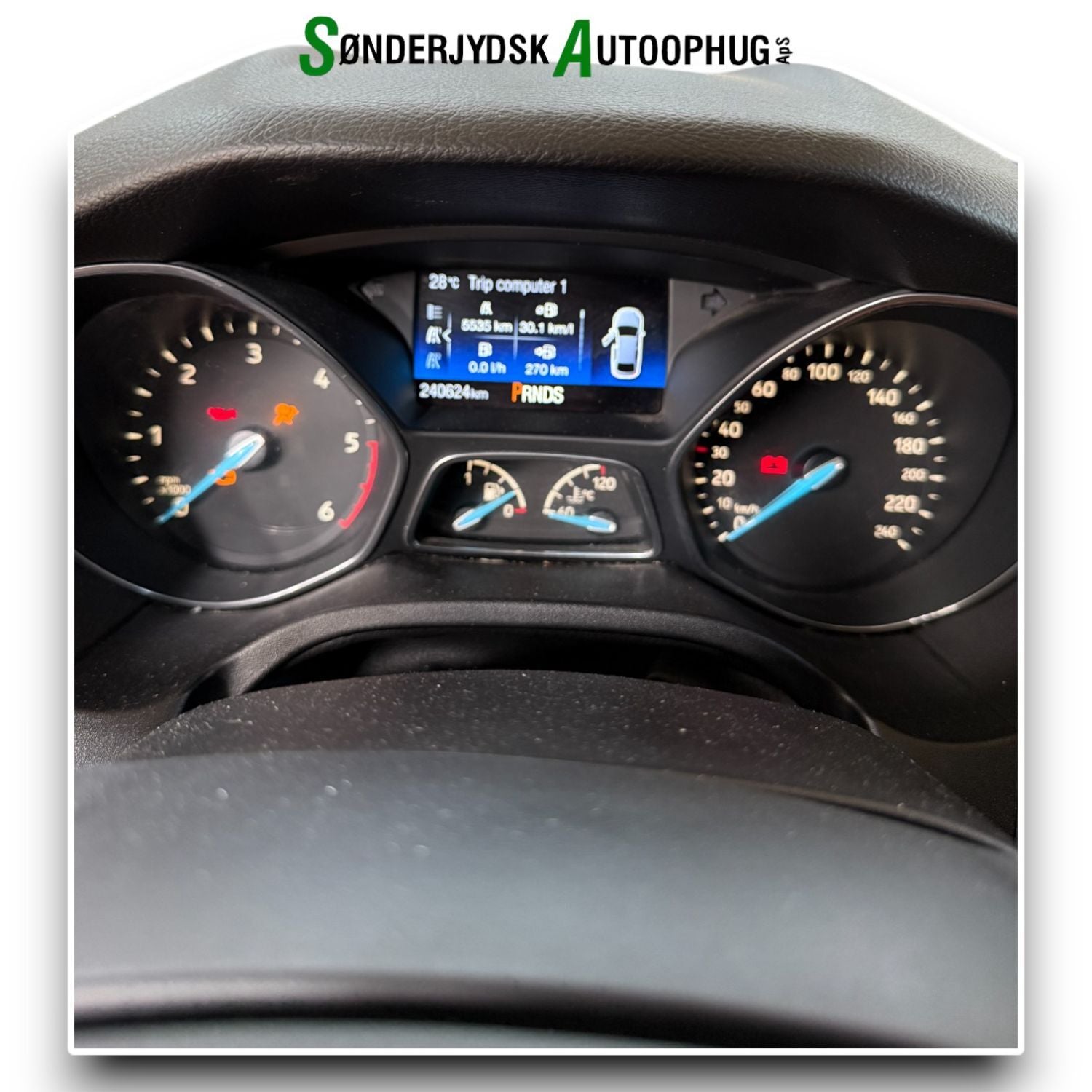 Ford Focus Pluk-Selv-Bil Med OEM Nr. Ophugger Fra Ford Ophugger