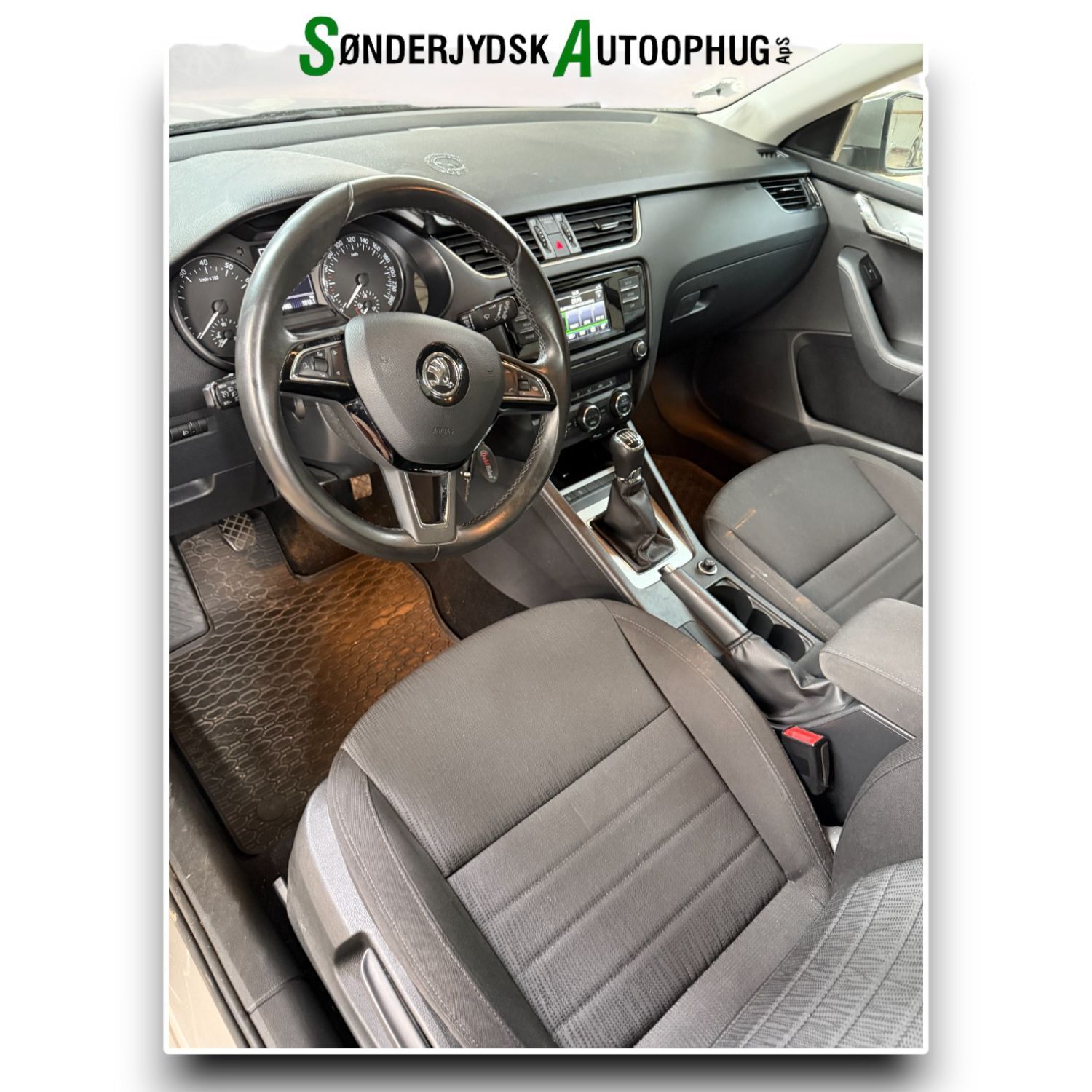 Skoda Octavia Pluk-Selv-Bil Med OEM Nr. Ophugger Fra Skoda Ophugger