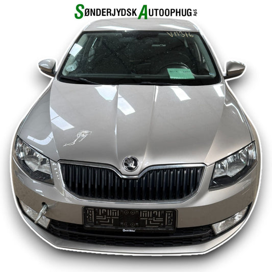 Skoda Octavia Pluk-Selv-Bil Med OEM Nr. Ophugger Fra Skoda Ophugger