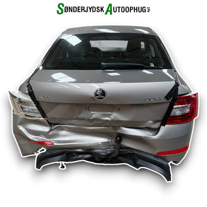 Skoda Octavia Pluk-Selv-Bil Med OEM Nr. Ophugger Fra Skoda Ophugger