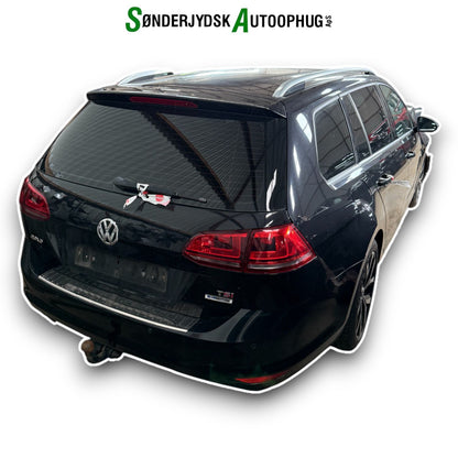 VW Golf 7 AU Pluk-Selv-Bil Med OEM Nr. Ophugger Fra VW Ophugger