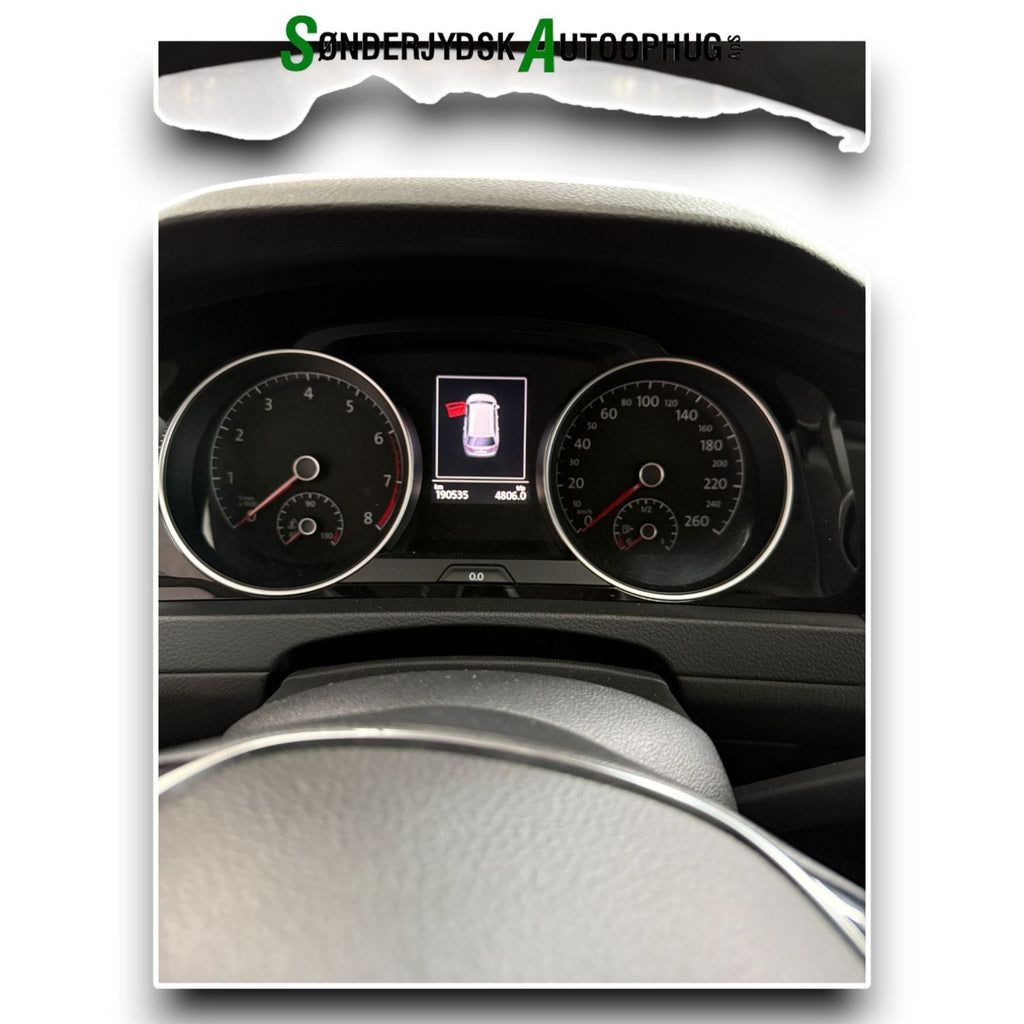 VW Golf 7 Au Pluk-Selv-Bil Med OEM Nr. Ophugger Fra VW Ophugger