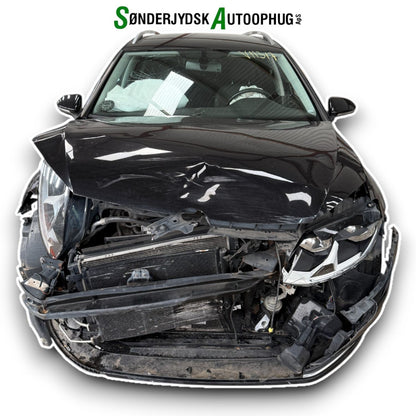 VW Golf 7 AU Pluk-Selv-Bil Med OEM Nr. Ophugger Fra VW Ophugger