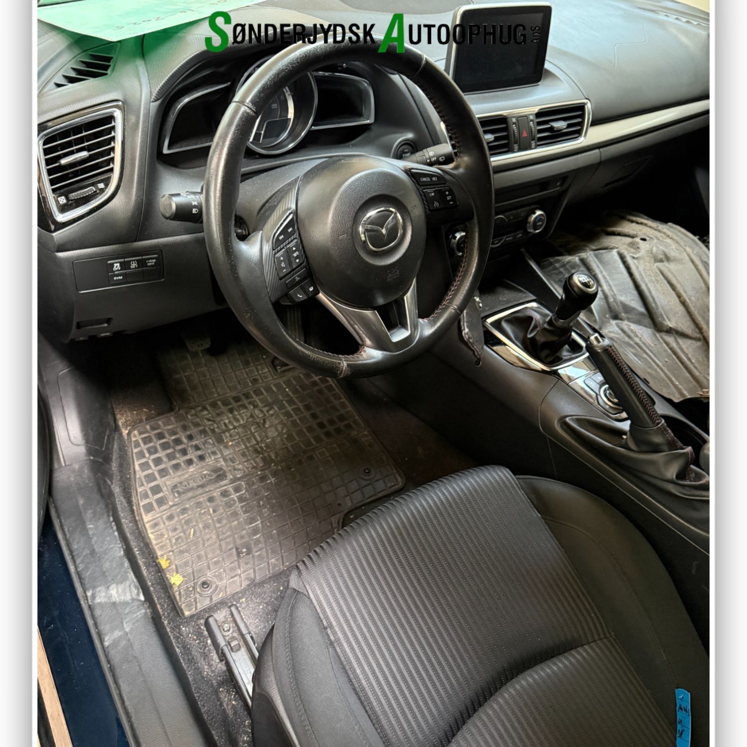 Mazda 3 Bm Pluk-Selv-Bil Med OEM Nr. Ophugger Fra Mazda Ophugger