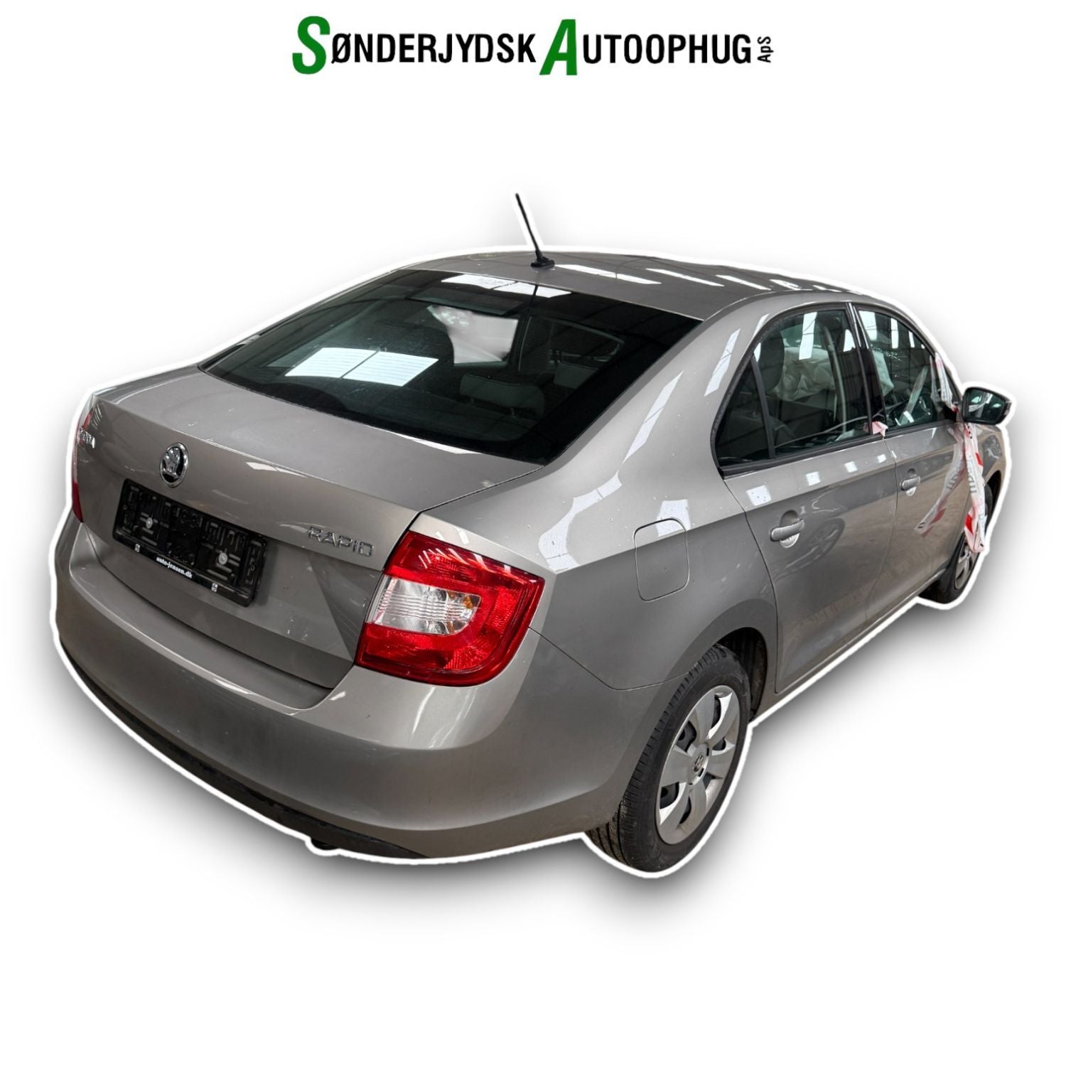 Skoda Rapid Pluk-Selv-Bil Med OEM Nr. Ophugger Fra Skoda Ophugger